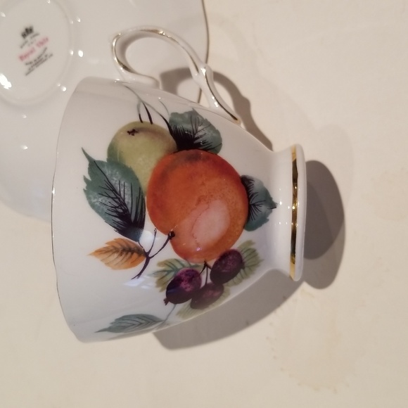 Vintage tea cup and SAUCE - Picture 10 of 12